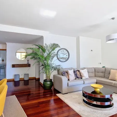 Glorious By Lovelystay * فونشال