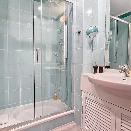 Apartman Glorious By Lovelystay