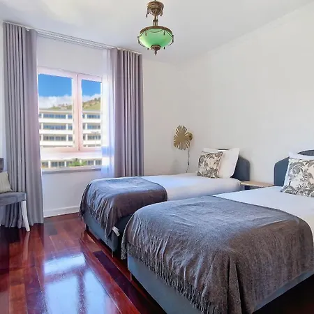 Glorious By Lovelystay فونشال