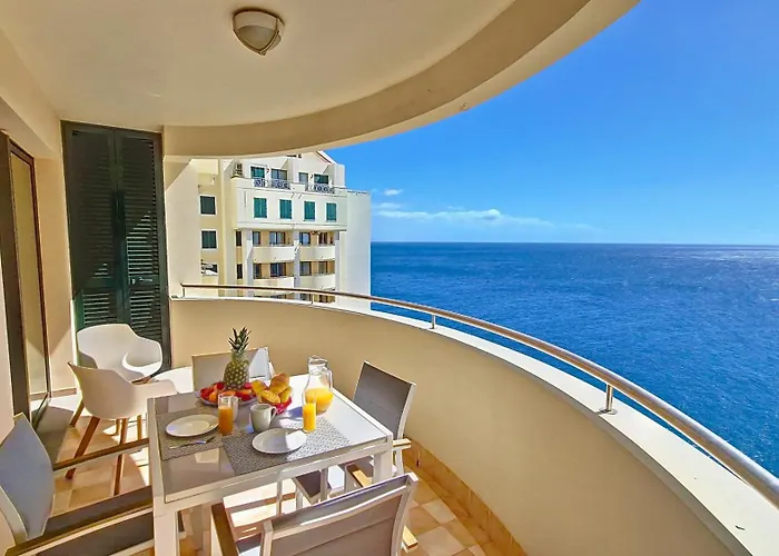 Glorious By Lovelystay * Funchal (Madeira)