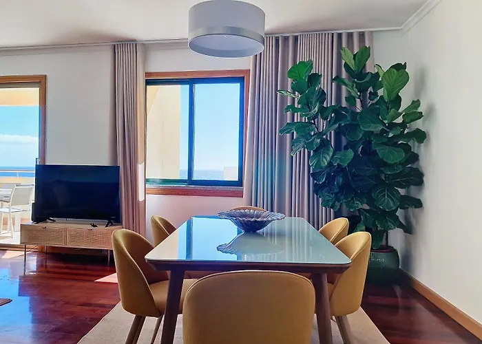 Glorious By Lovelystay Apartment