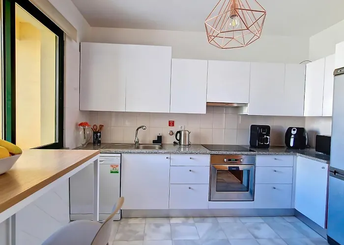 Glorious By Lovelystay Apartament *